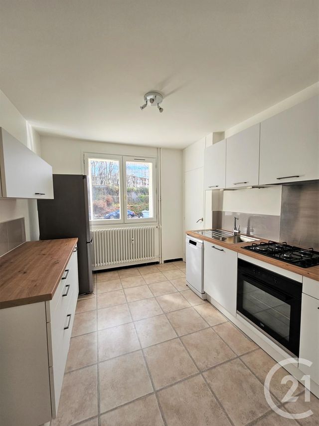 Appartement T3 &agrave; louer - 3 pi&egrave;ces - 63,07 m2 - Chambery - 73 - RHONE-ALPES
