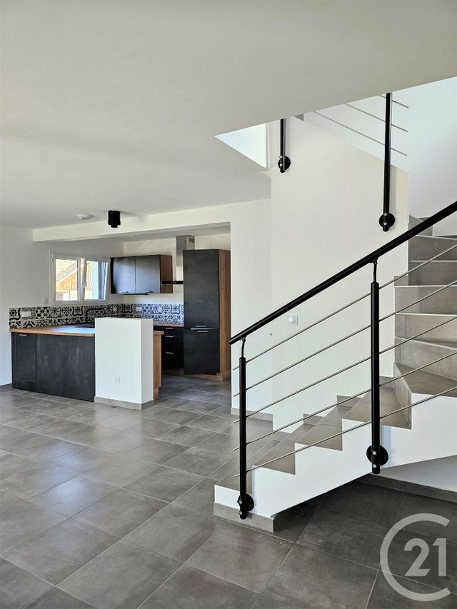 Maison &agrave; louer - 5 pi&egrave;ces - 96,60 m2 - Gresy Sur Aix - 73 - RHONE-ALPES