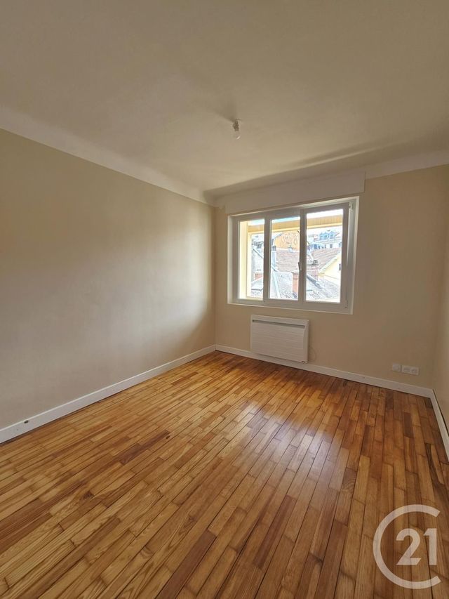 Appartement T3 &agrave; louer - 3 pi&egrave;ces - 61,01 m2 - Aix Les Bains - 73 - RHONE-ALPES