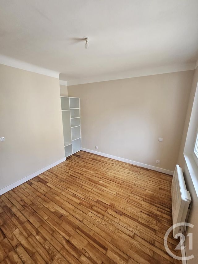 Appartement T3 &agrave; louer - 3 pi&egrave;ces - 61,01 m2 - Aix Les Bains - 73 - RHONE-ALPES