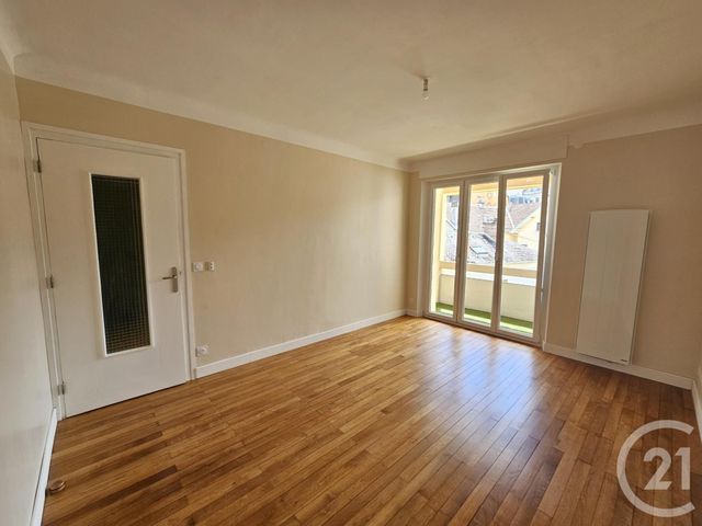 Appartement T3 &agrave; louer - 3 pi&egrave;ces - 61,01 m2 - Aix Les Bains - 73 - RHONE-ALPES