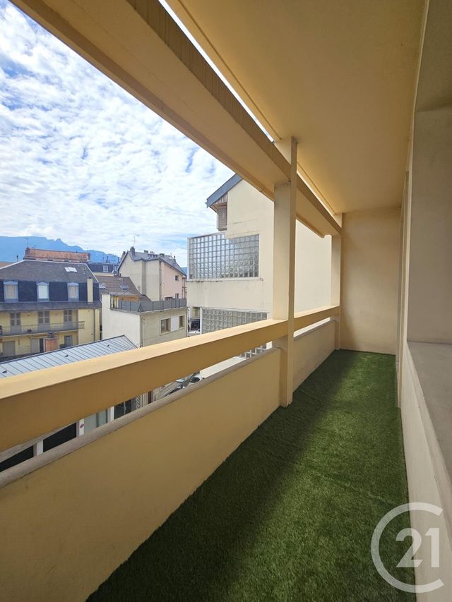 Appartement T3 &agrave; louer - 3 pi&egrave;ces - 61,01 m2 - Aix Les Bains - 73 - RHONE-ALPES