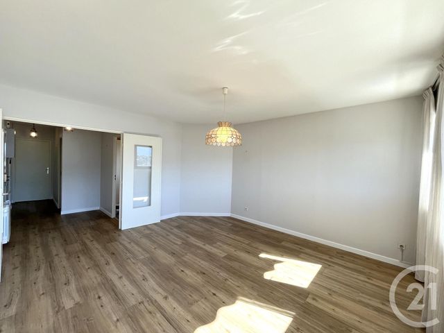 Appartement T3 &agrave; louer - 3 pi&egrave;ces - 69,71 m2 - Aix Les Bains - 73 - RHONE-ALPES