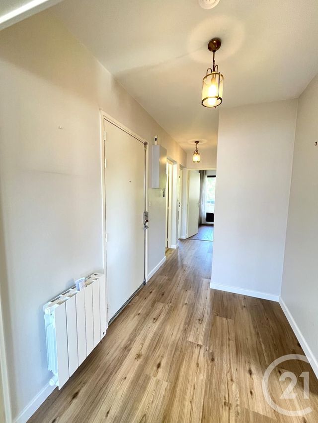 Appartement T3 &agrave; louer - 3 pi&egrave;ces - 69,71 m2 - Aix Les Bains - 73 - RHONE-ALPES