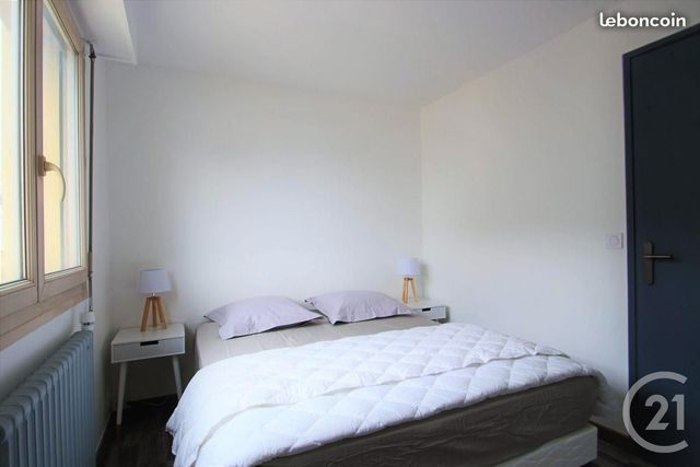 Appartement T3 &agrave; louer - 3 pi&egrave;ces - 61,35 m2 - Aix Les Bains - 73 - RHONE-ALPES
