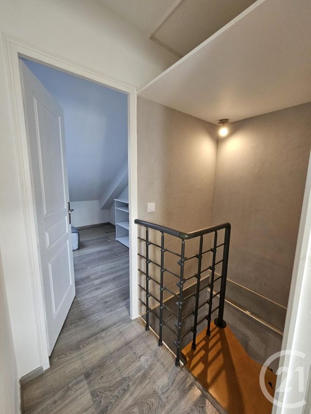 Appartement F3 &agrave; louer - 3 pi&egrave;ces - 48,21 m2 - Sonnaz - 73 - RHONE-ALPES