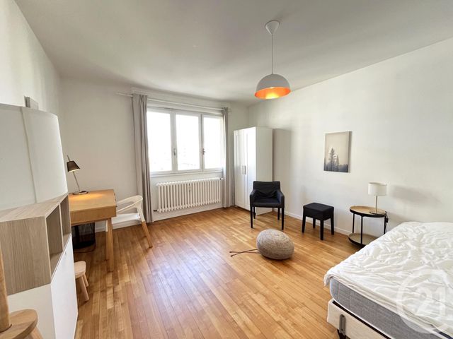 Appartement T3 &agrave; louer - 3 pi&egrave;ces - 64,57 m2 - Chambery - 73 - RHONE-ALPES