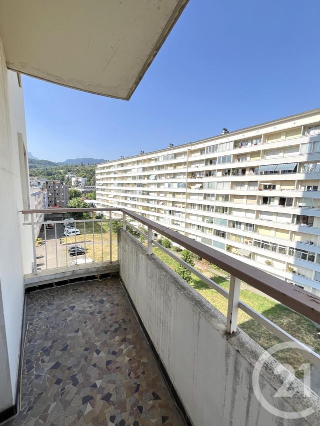 Appartement T3 &agrave; louer - 3 pi&egrave;ces - 64,57 m2 - Chambery - 73 - RHONE-ALPES