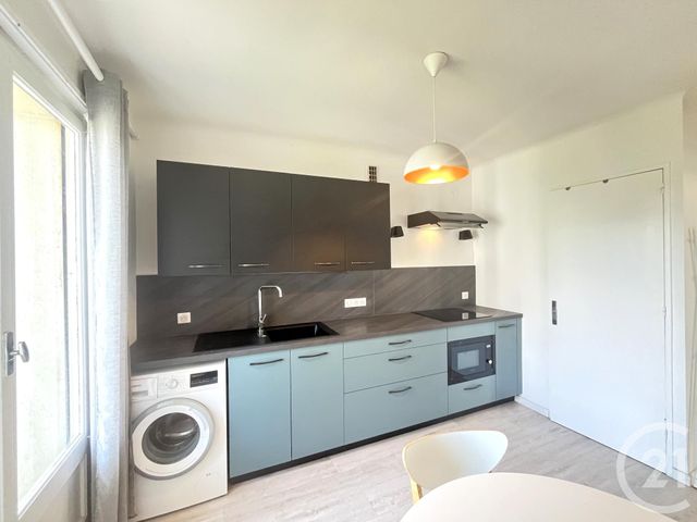 Appartement T3 &agrave; louer - 3 pi&egrave;ces - 64,57 m2 - Chambery - 73 - RHONE-ALPES