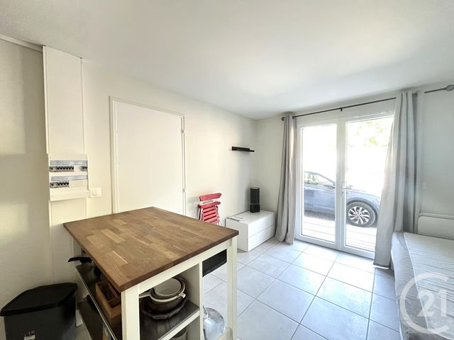 Appartement Studio &agrave; louer - 1 pi&egrave;ce - 17 m2 - Aix Les Bains - 73 - RHONE-ALPES