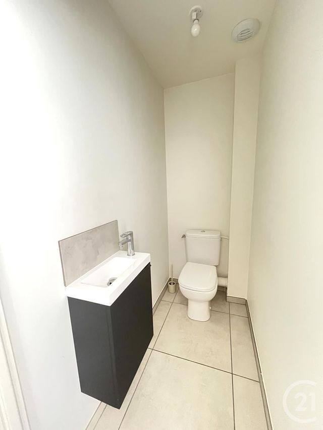 Appartement F3 bis &agrave; louer - 4 pi&egrave;ces - 76 m2 - Aix Les Bains - 73 - RHONE-ALPES