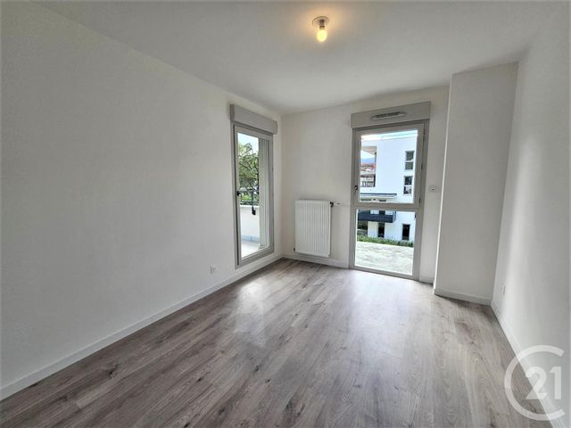 Appartement T4 &agrave; louer - 4 pi&egrave;ces - 81,74 m2 - Challes Les Eaux - 73 - RHONE-ALPES