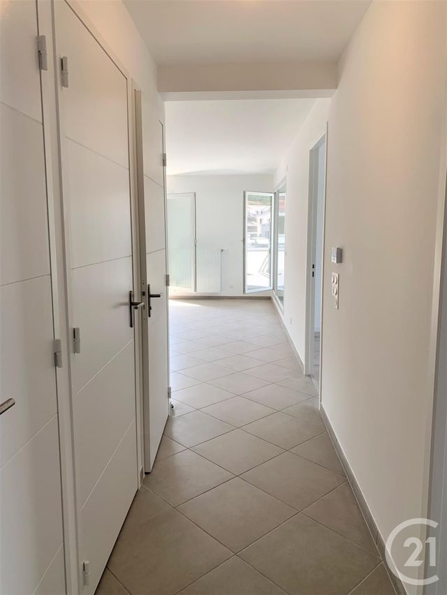 Appartement T4 &agrave; louer - 4 pi&egrave;ces - 81,74 m2 - Challes Les Eaux - 73 - RHONE-ALPES