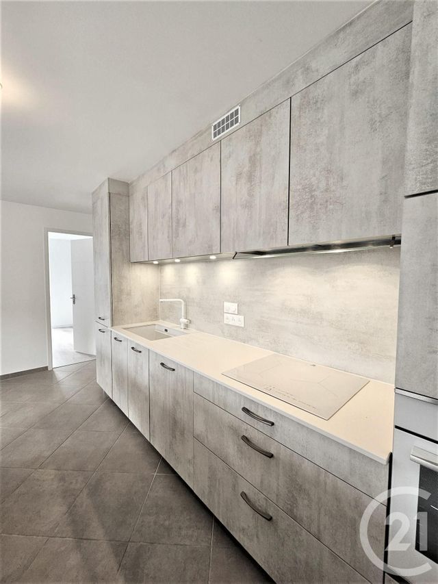 Appartement T4 &agrave; louer - 4 pi&egrave;ces - 81,74 m2 - Challes Les Eaux - 73 - RHONE-ALPES