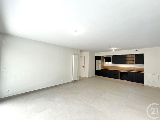 Appartement T3 &agrave; louer - 3 pi&egrave;ces - 72,12 m2 - Aix Les Bains - 73 - RHONE-ALPES