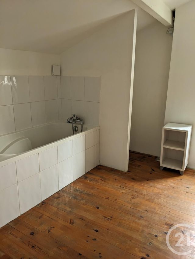 Maison &agrave; louer - 5 pi&egrave;ces - 115,49 m2 - Mont De Marsan - 40 - AQUITAINE