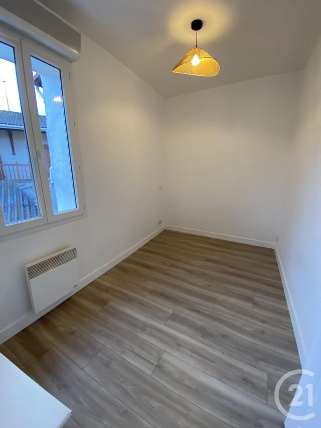 Maison &agrave; louer - 3 pi&egrave;ces - 60 m2 - Mont De Marsan - 40 - AQUITAINE