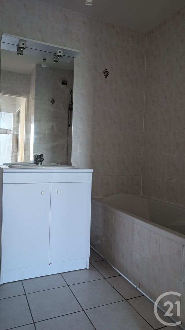Appartement F2 &agrave; vendre - 2 pi&egrave;ces - 50,14 m2 - St Pierre Du Mont - 40 - AQUITAINE