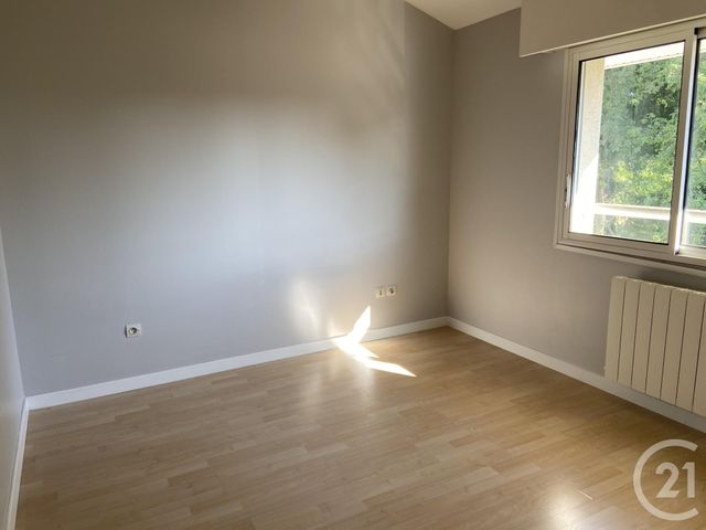 Appartement Duplex &agrave; louer - 2 pi&egrave;ces - 57,90 m2 - Mont De Marsan - 40 - AQUITAINE