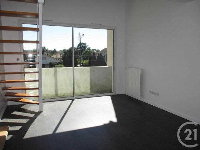 Appartement Duplex &agrave; louer - 2 pi&egrave;ces - 57,90 m2 - Mont De Marsan - 40 - AQUITAINE