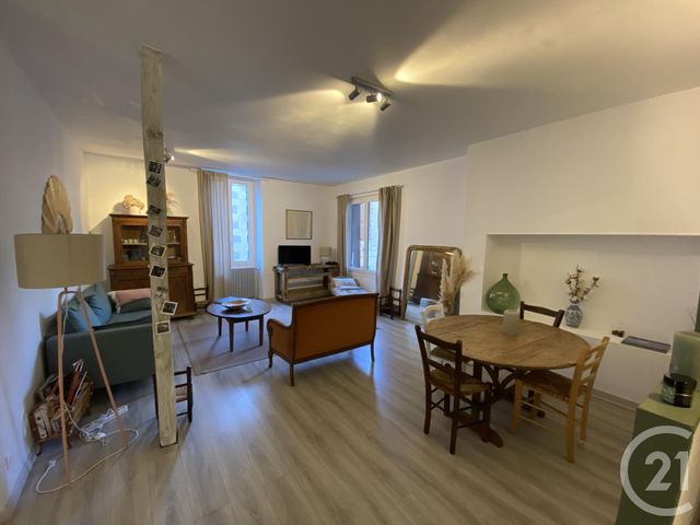 Appartement F3 &agrave; louer - 3 pi&egrave;ces - 81 m2 - Montignac - 24 - AQUITAINE
