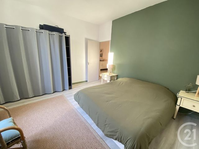 Appartement F3 &agrave; louer - 3 pi&egrave;ces - 81 m2 - Montignac - 24 - AQUITAINE