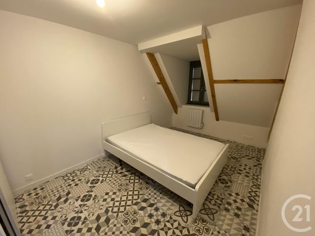Appartement &agrave; louer - 3 pi&egrave;ces - 48,21 m2 - Les Eyzies - 24 - AQUITAINE
