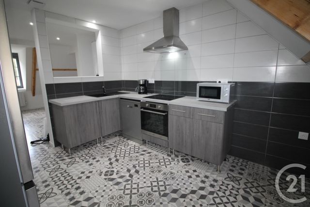 Appartement &agrave; louer - 3 pi&egrave;ces - 48,21 m2 - Les Eyzies - 24 - AQUITAINE