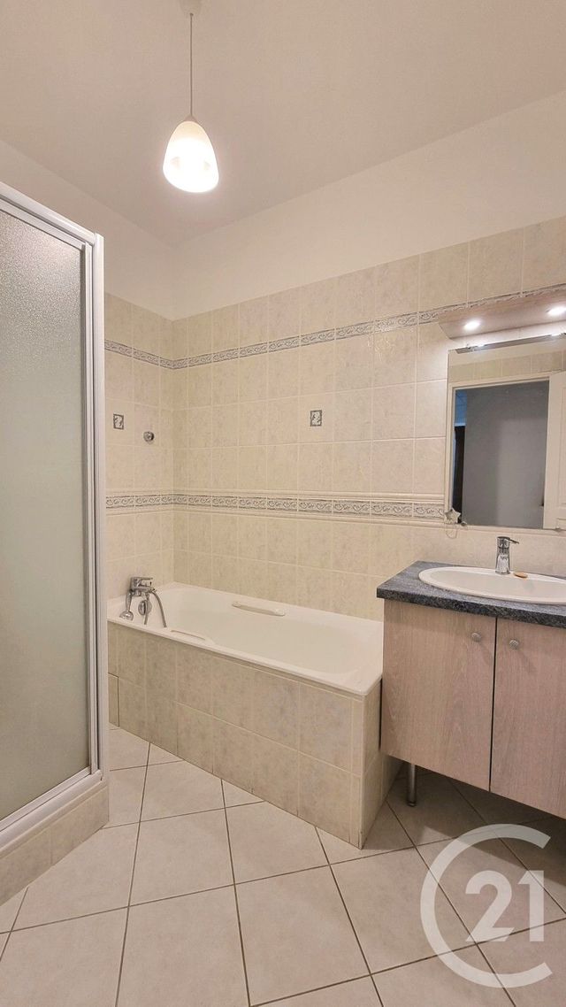 Appartement F3 &agrave; vendre - 3 pi&egrave;ces - 74,16 m2 - Sarlat La Caneda - 24 - AQUITAINE