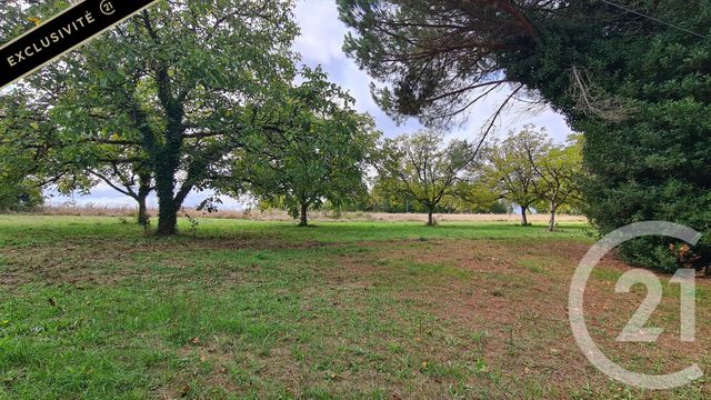 Maison &agrave; vendre - 3 pi&egrave;ces - 210 m2 - St Cyprien - 24 - AQUITAINE