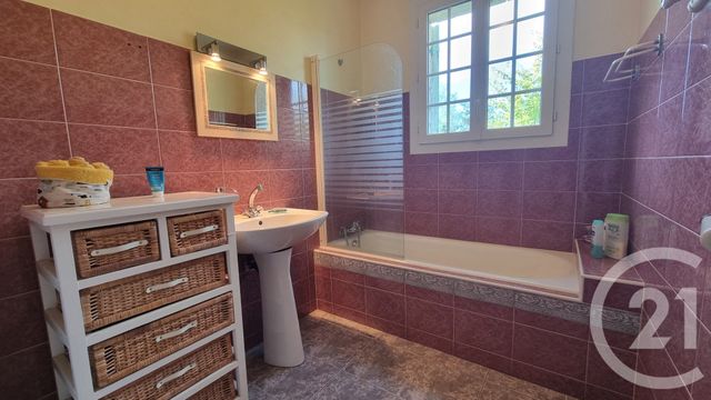 Maison à vendre - 6 pièces - 119,70 m2 - Vezac - 24 - AQUITAINE