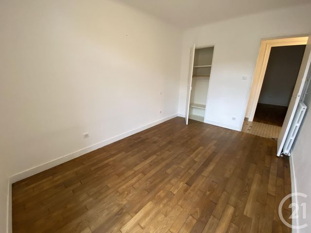 Appartement &agrave; louer - 3 pi&egrave;ces - 58,47 m2 - Sarlat La Caneda - 24 - AQUITAINE