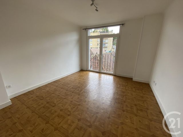 Appartement &agrave; louer - 3 pi&egrave;ces - 58,47 m2 - Sarlat La Caneda - 24 - AQUITAINE