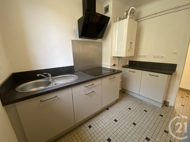 Appartement &agrave; louer - 3 pi&egrave;ces - 58,47 m2 - Sarlat La Caneda - 24 - AQUITAINE