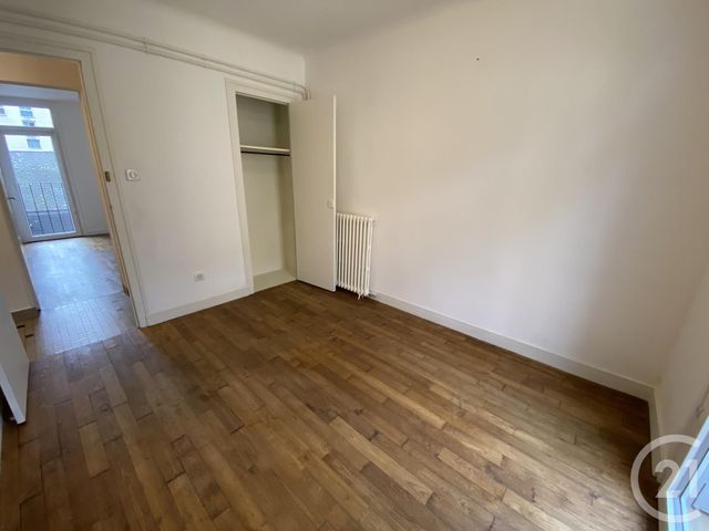 Appartement &agrave; louer - 3 pi&egrave;ces - 58,47 m2 - Sarlat La Caneda - 24 - AQUITAINE
