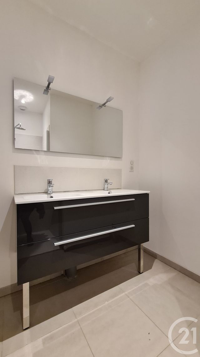 Maison &agrave; louer - 4 pi&egrave;ces - 141,43 m2 - Coux Et Bigaroque Mouzens - 24 - AQUITAINE