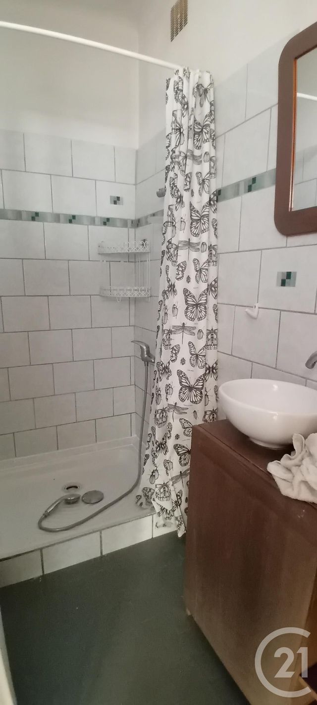 Maison &agrave; louer - 3 pi&egrave;ces - 68,87 m2 - Sarlat La Caneda - 24 - AQUITAINE