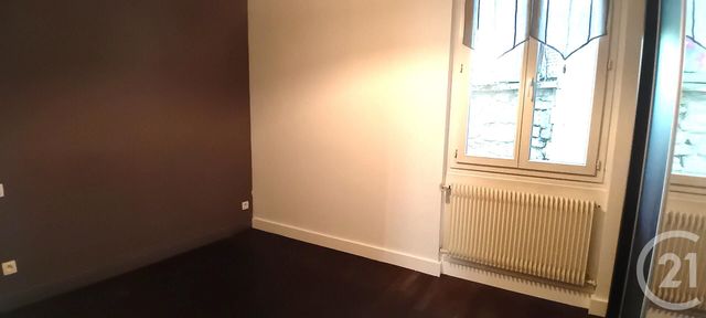 Maison &agrave; louer - 3 pi&egrave;ces - 68,87 m2 - Sarlat La Caneda - 24 - AQUITAINE