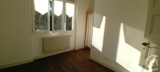 Maison &agrave; louer - 3 pi&egrave;ces - 68,87 m2 - Sarlat La Caneda - 24 - AQUITAINE