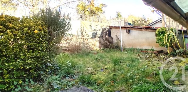 Maison &agrave; louer - 3 pi&egrave;ces - 68,87 m2 - Sarlat La Caneda - 24 - AQUITAINE