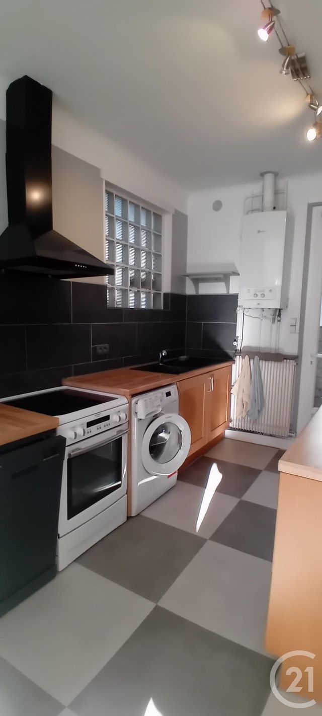 Maison &agrave; louer - 3 pi&egrave;ces - 68,87 m2 - Sarlat La Caneda - 24 - AQUITAINE