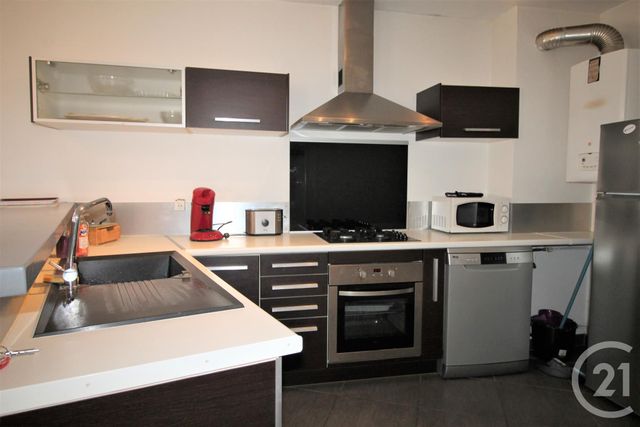 Appartement &agrave; louer - 3 pi&egrave;ces - 67,57 m2 - Sarlat La Caneda - 24 - AQUITAINE