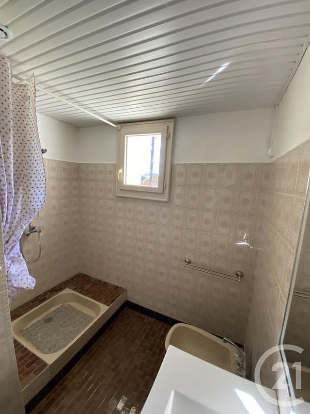 Maison &agrave; louer - 3 pi&egrave;ces - 86,42 m2 - Sarlat La Caneda - 24 - AQUITAINE