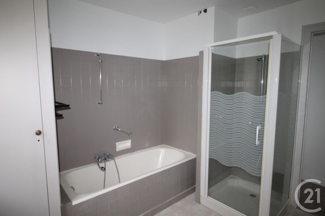 Appartement F4 &agrave; louer - 4 pi&egrave;ces - 106,24 m2 - Sarlat La Caneda - 24 - AQUITAINE