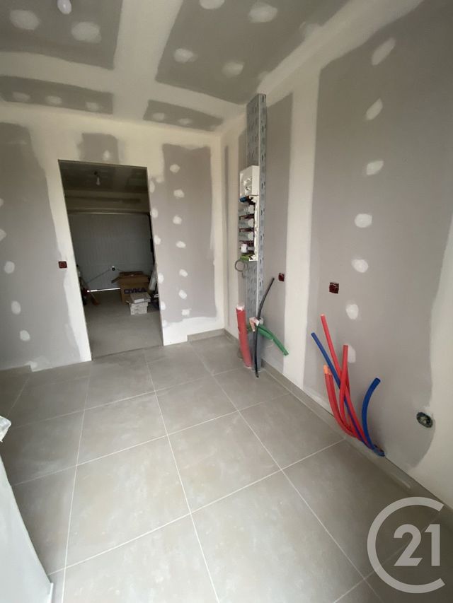 Maison &agrave; louer - 4 pi&egrave;ces - 97,85 m2 - Tamnies - 24 - AQUITAINE