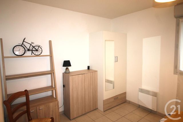 Maison &agrave; louer - 3 pi&egrave;ces - 61,01 m2 - Sarlat La Caneda - 24 - AQUITAINE