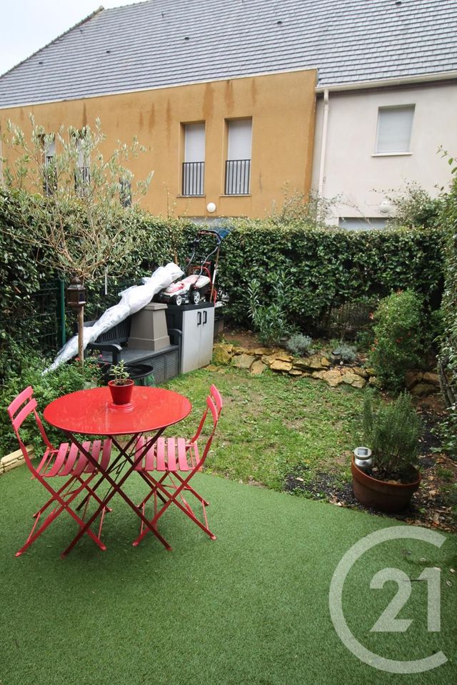 Maison &agrave; louer - 3 pi&egrave;ces - 61,01 m2 - Sarlat La Caneda - 24 - AQUITAINE