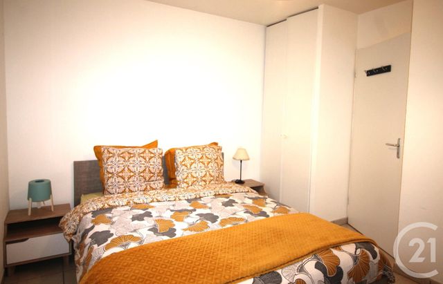 Maison &agrave; louer - 3 pi&egrave;ces - 61,01 m2 - Sarlat La Caneda - 24 - AQUITAINE