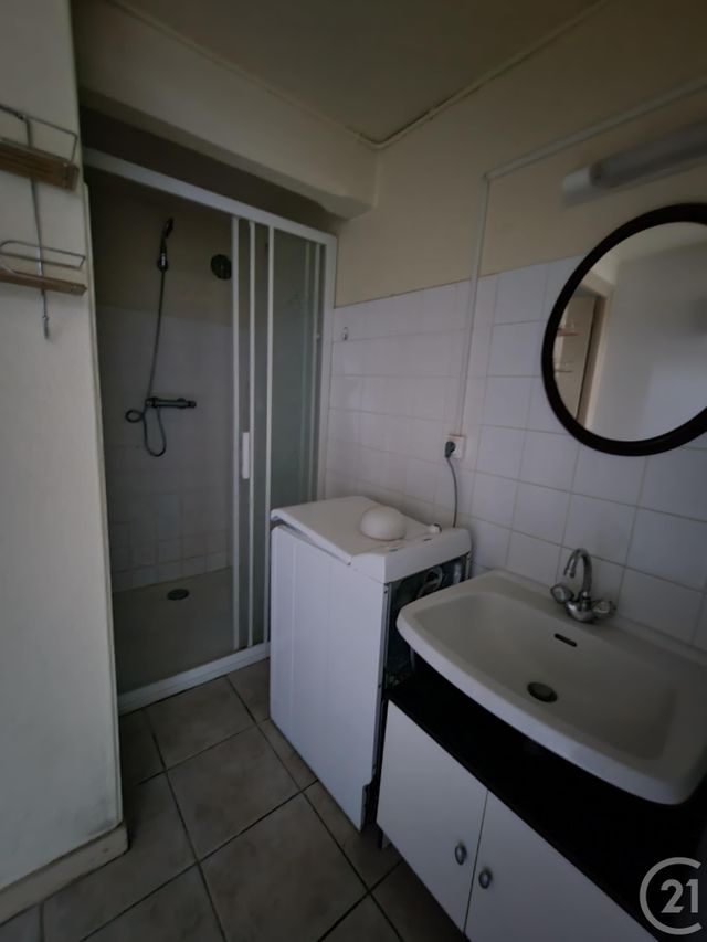 Maison &agrave; louer - 2 pi&egrave;ces - 48,90 m2 - Sarlat La Caneda - 24 - AQUITAINE