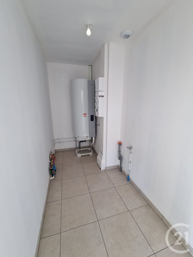 Maison &agrave; louer - 4 pi&egrave;ces - 84,30 m2 - St Aubin De Nabirat - 24 - AQUITAINE